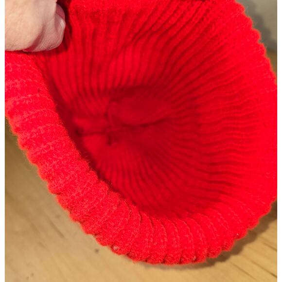 Usa Lake Placid 1980 Patch on Red Beanie Vintage 1980 Retro Winter Olympics - Picture 7 of 8